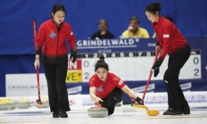 乐鱼电竞APP:中国女子冰壶队世锦赛夺铜直通冬奥会
